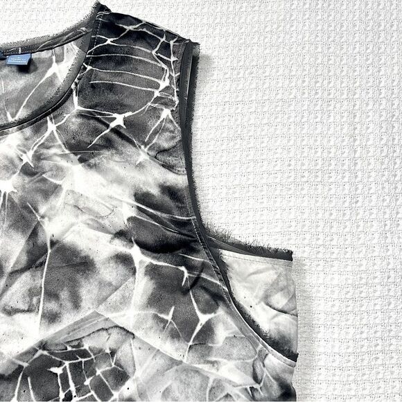 Simply Vera Vera Wang Women’s Floral Print Top Black and Gray Size L - Picture 5 of 10